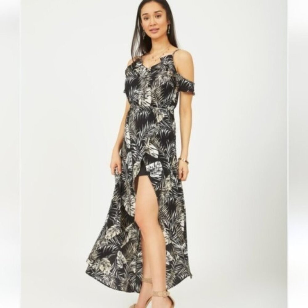 Suzy Shier off the shoulder floral vacation  maxi dress